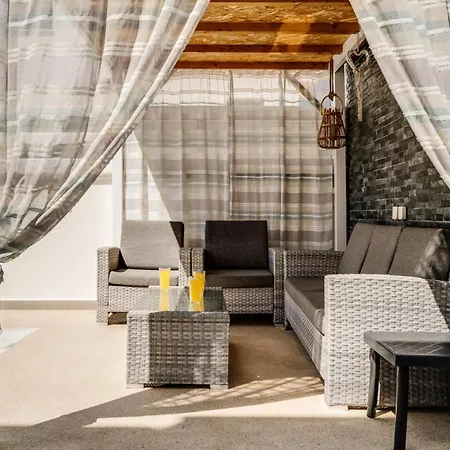 Villa Alassia 16 By Ezoria *