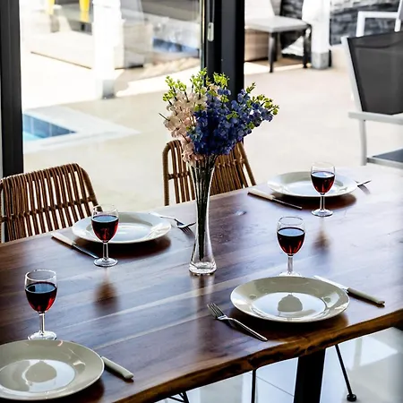 Villa Alassia 16 By Ezoria Paralimni