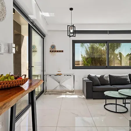 Alassia 16 By Ezoria Paralimni