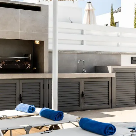 Alassia 16 By Ezoria *