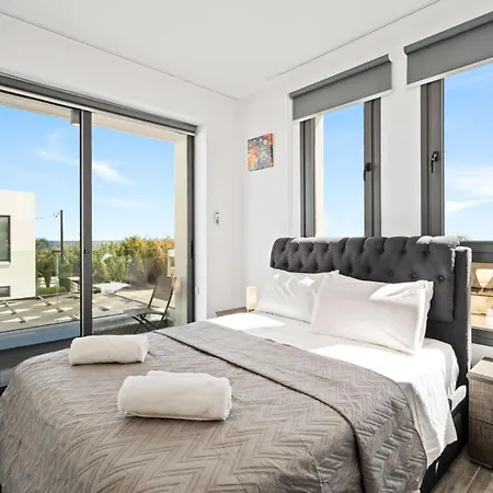 Villa Alassia 16 By Ezoria *