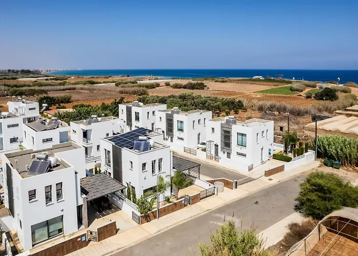 Alassia 16 By Ezoria Paralimni