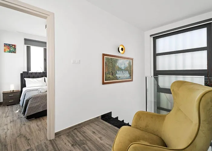 וילה Alassia 16 By Ezoria *