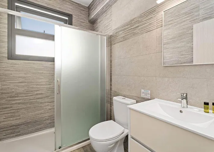 וילה Alassia 16 By Ezoria פאראלימני